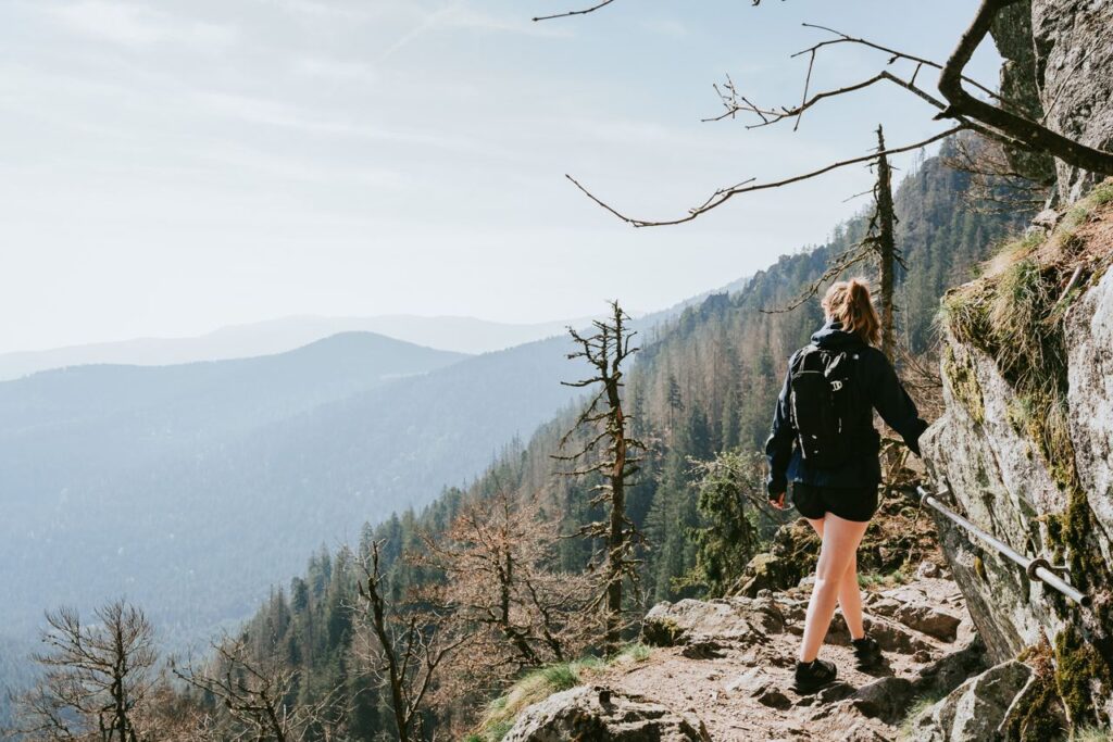 Esther wandelt graag in de bergen