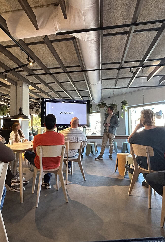 Kennissessie met de specialisten van Sturdy Digital en SDIM op het kantoor van SDIM